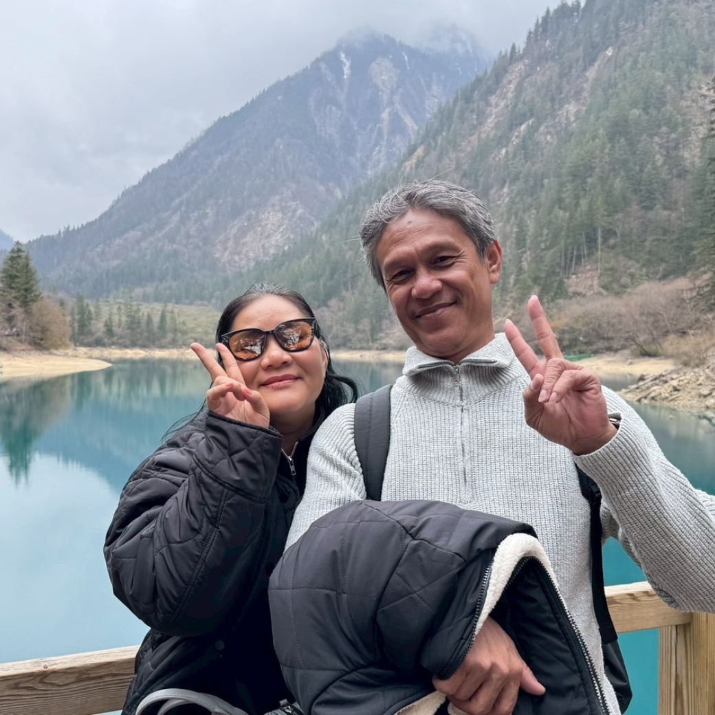 คุณสัญญาและคณะ ท่องเที่ยวเฉิงตูใบไม้ผลิ
